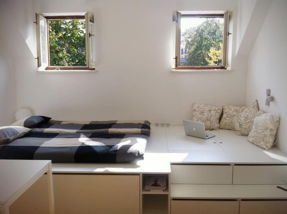 The Cute, Sunny Apartment In The Center +P Liubliana Exterior foto